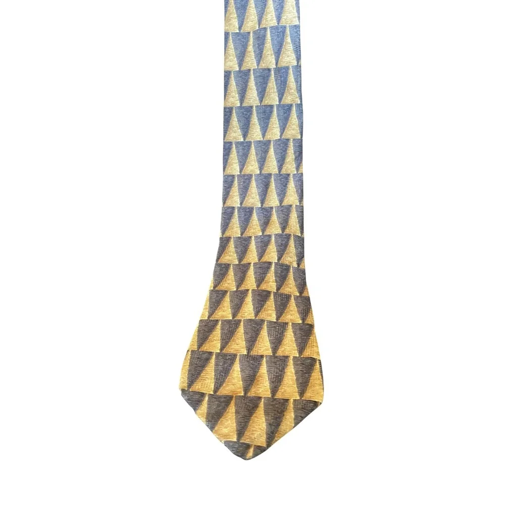 J Garcia Mens Silk Necktie Gold Charcoal Grey Geometric Triangle Pattern Art Tie